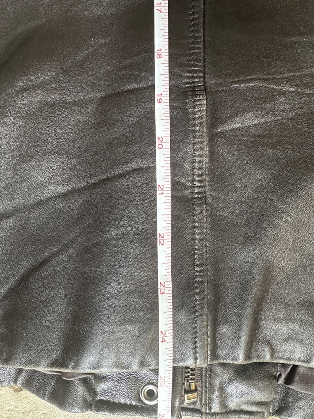 Liz Claiborne Classic Black Leather Jacket - Picture 3 of 16